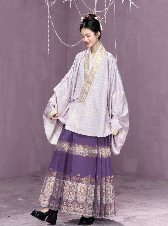 Traditional Chinese Attire Silk Flow